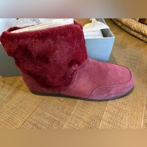 Vionic Burgundy Fur-Lined Slippers